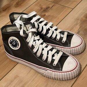 Green PF Flyers Women’s 6.5 pre owned